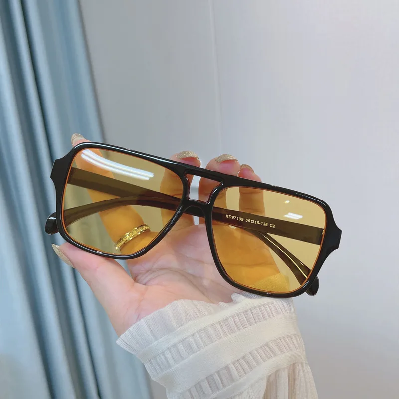 خمر مربع النظارات الشمسية للنساء الرجال الفاخرة العلامة التجارية مزدوجة الجسور النظارات الإناث الطيار نظارات شمسية UV400 السببية النظارات