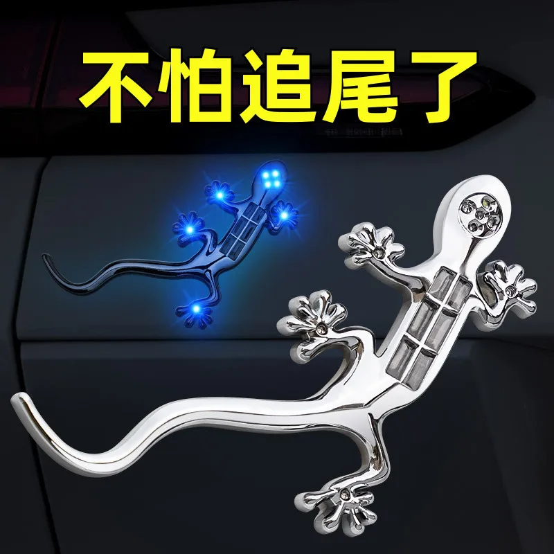 Car, motorcycle, solar warning light, car LED flashing anti rear end collision light, car mounted gecko decoration, car tail st