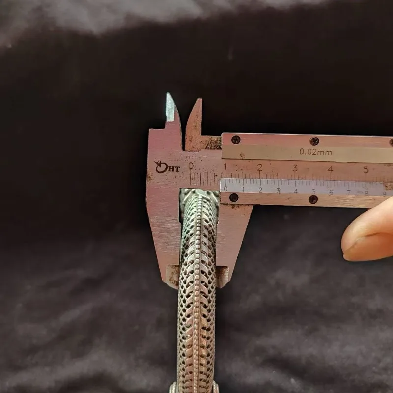 سوار من الفضة التبتية مزدوج التنين وفم النمر سوار مجوف هدية رائعة مصنوعة يدويًا لهدية حفلة عيد ميلاد الصديق