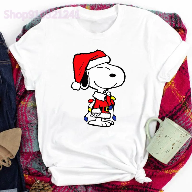 Camiseta de mujer, camiseta navideña de Snoopy, ropa de calle, camisetas gráficas de gran tamaño, camiseta de manga corta de verano Harajuku para mujer