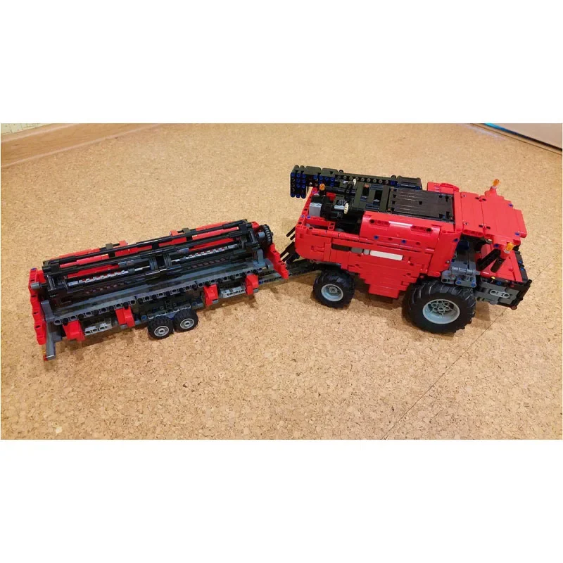 MOC-191281 Red New Combine Harvester Agricultural Harvester Building Block Model•1955 Parts MOC Creative Kids Building Block Toy