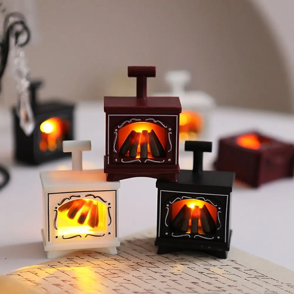 Creative Mini LED Fireplace Lamp Retro Flameless LED Fireplace Model European Style Battery-Operated Glowing Stove Model