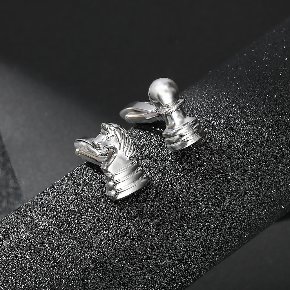 Neu in Schachfigur geformte Manschetten knöpfe schönes Geschenk für Herren Persönlichkeit Schmuck Angebote mit kostenlosem Versand – Detail 2
