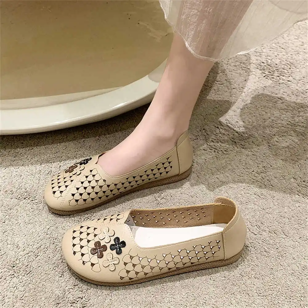 أحذية ربيعية شبه رسمية مقاس 33 أحذية تدريب نسائية أرجوانية أحذية رياضية مع أربطة رياضية كاجوال رياضية مضحكة بسعر صغير