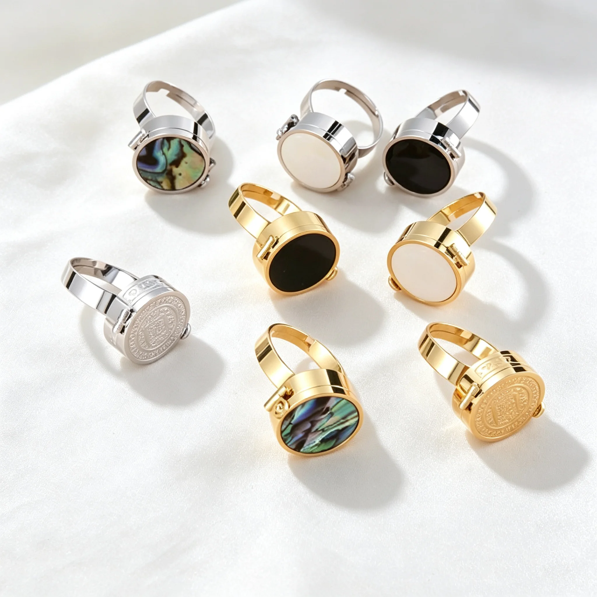 Stainless Steel Hidden Locket Lipstick Ring for Women Storage Mini Lip Balm Container Finger Ring Unique Makeup Jewelry Gift