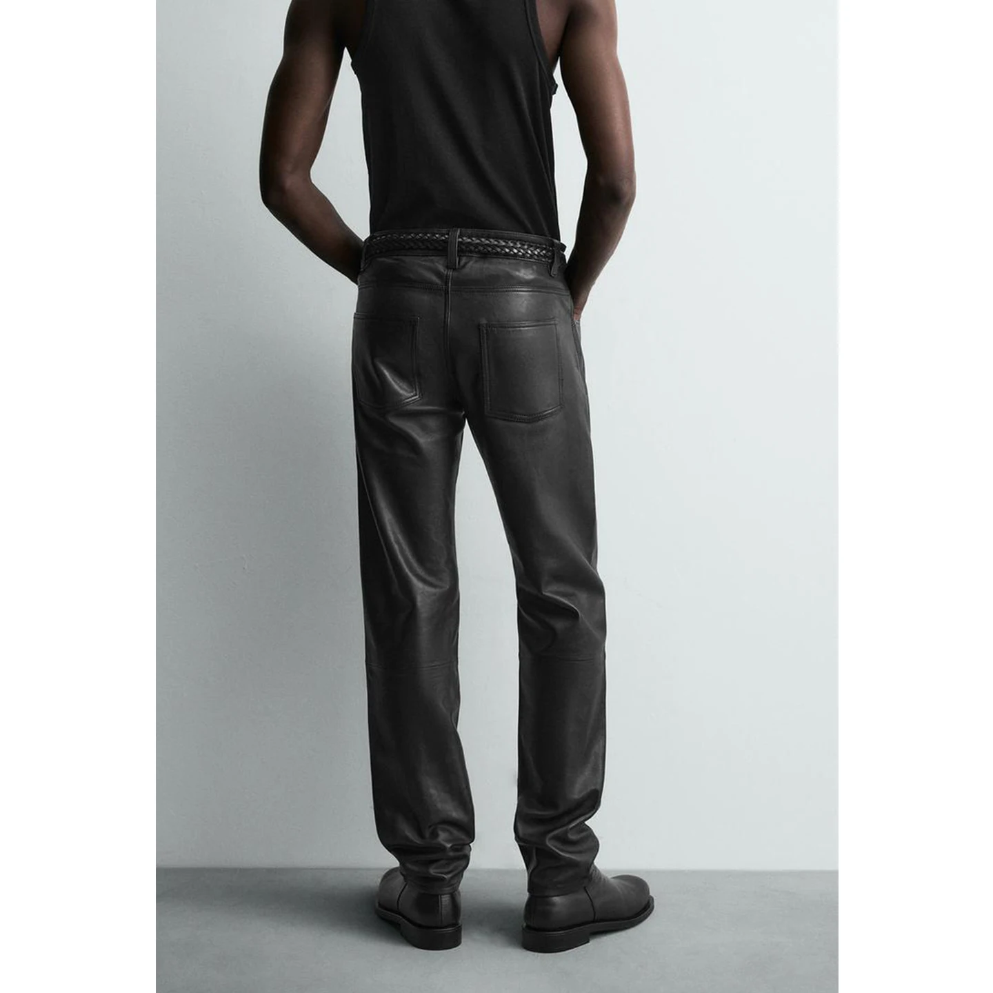 جديد الشتاء الرجال عادية جلدية مقاومة سستة Sle سليم صالح بولي PU السراويل الطويلة بسيطة الرياح الأمريكية الشباب الاتجاه فضفاض pe