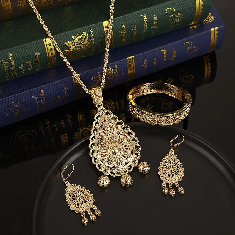 Algerian Bride Jewelry Necklace Bracelet Earrings Hollow Carving Court Style Vingate Caftan Jewelry Set for Women Gifts