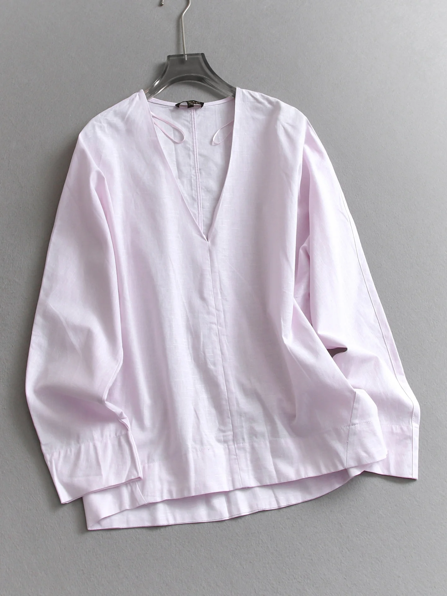 

Minimalist Pure Color Cotton Linen Blend Skin-friendly Cool Feeling Sun Protection Long Sleeve Casual Cover up Women's Shirt