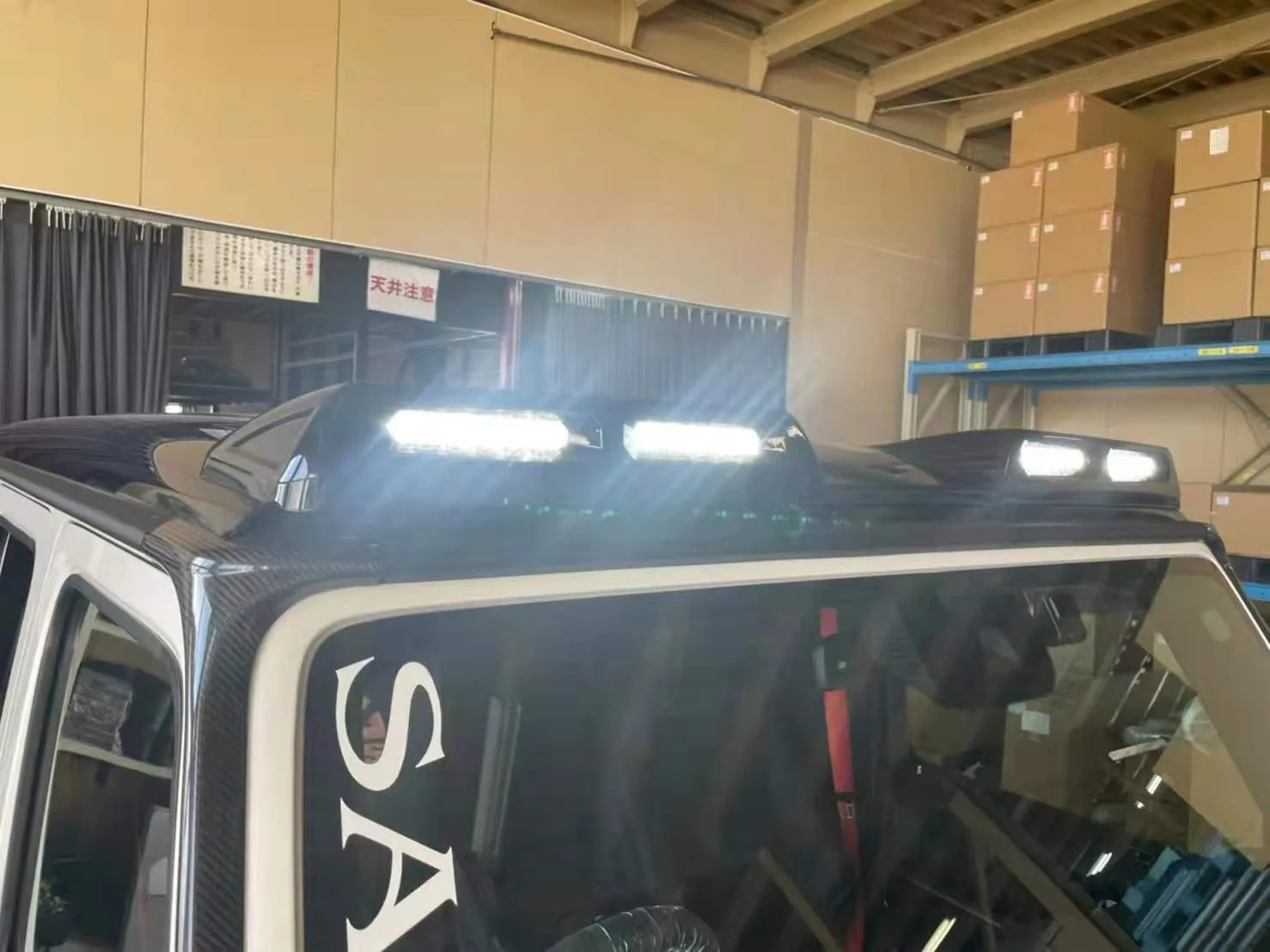 Bright Black Car Front Spoiler Light With 4pcs LED Roof Light for G550 G500 G65 B-Style G-Wagon 2019-2024  for Part