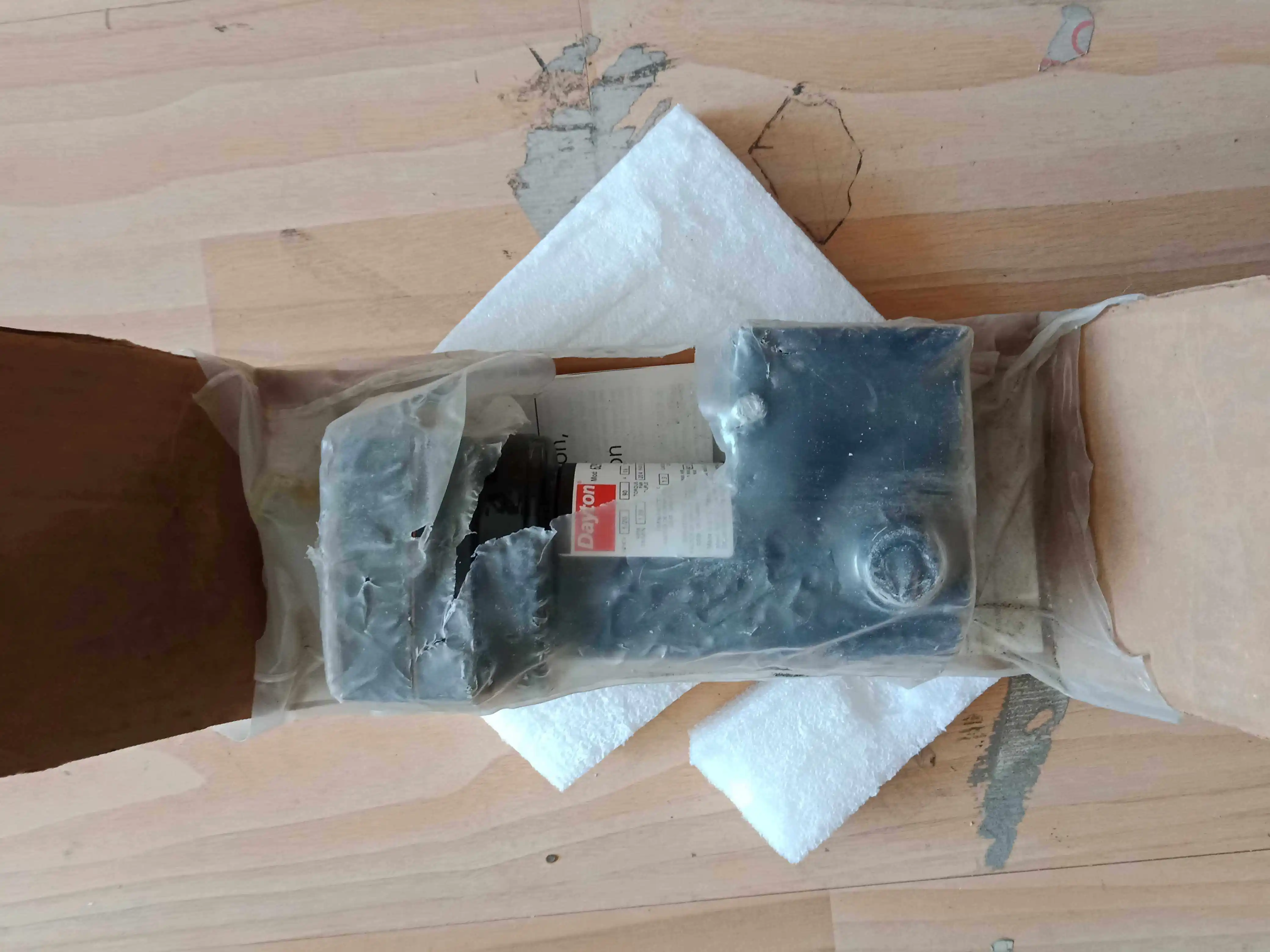 

DAYTON's new 6Z916A gear motor for sale