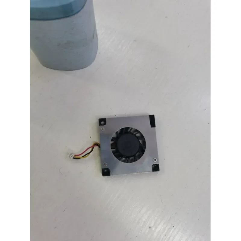 Mute Original Tsinghua Tongfang Fengrui S13 Fan for Fengrui S13 Notebook Radiator