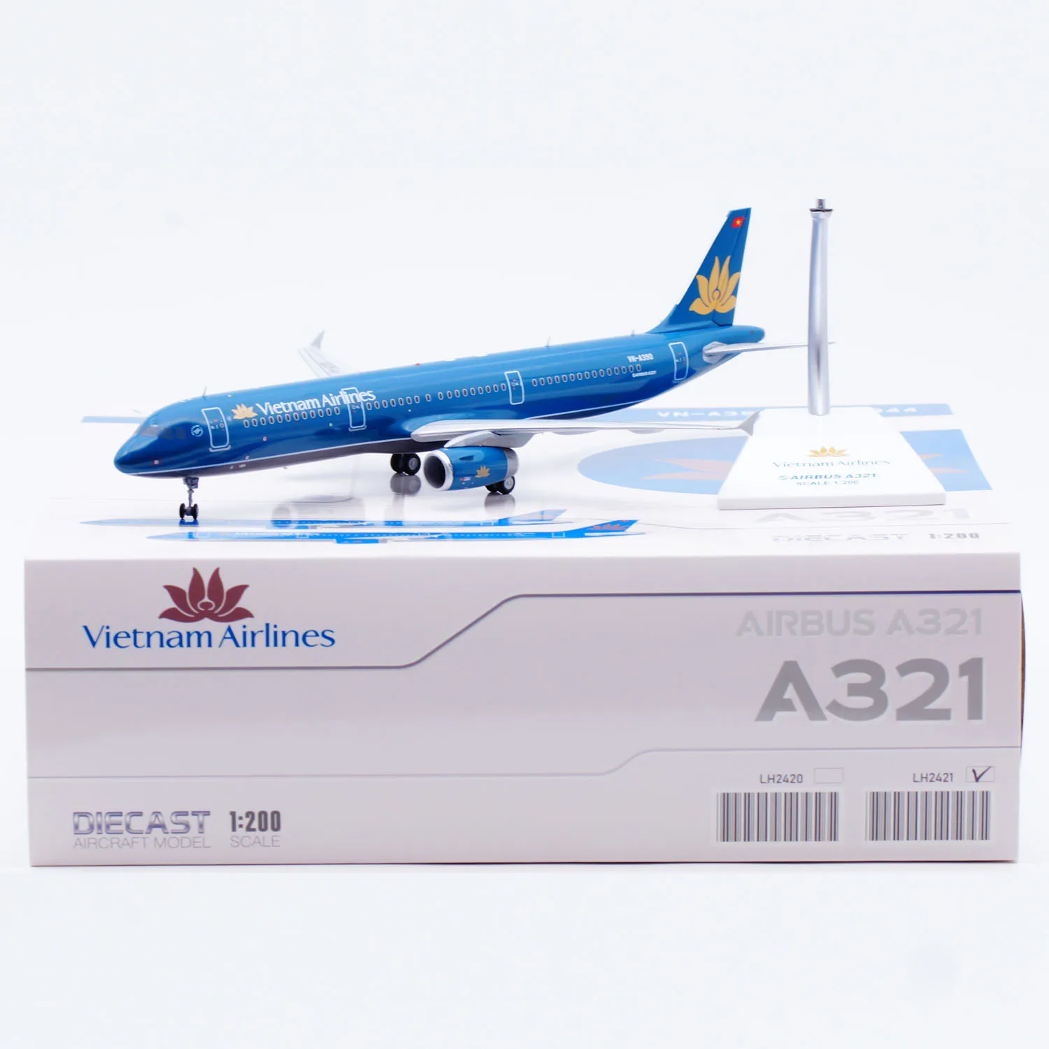 

LH2421 Alloy Collectible Plane Gift JC Wings 1:200 Vietnam Airlines "SkyTeam" Airbus A321 Diecast Aircraft Jet Model VN-A390