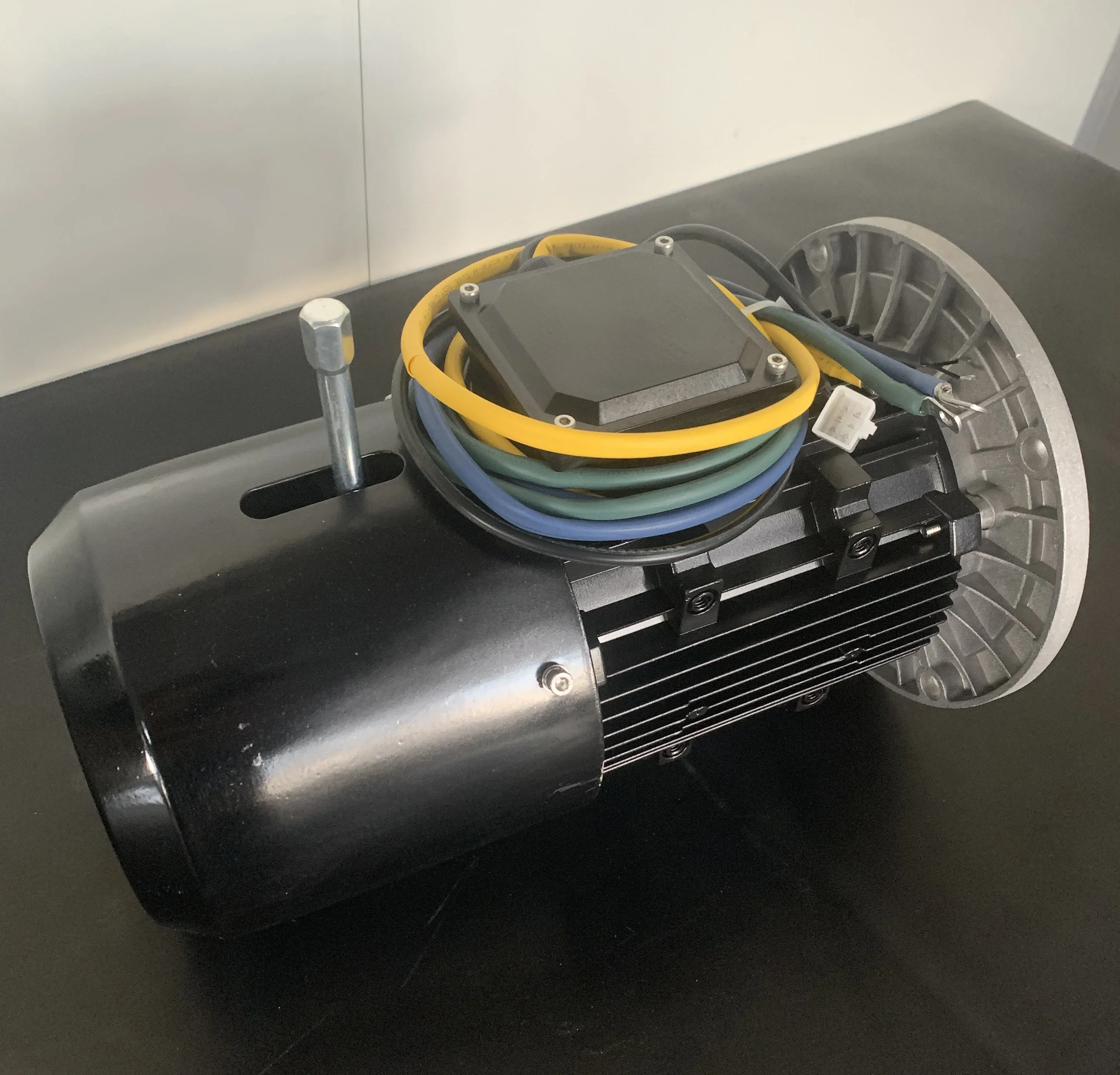 DC brushless motor traction brake motor track flat car electric flat car motor 2.0KW