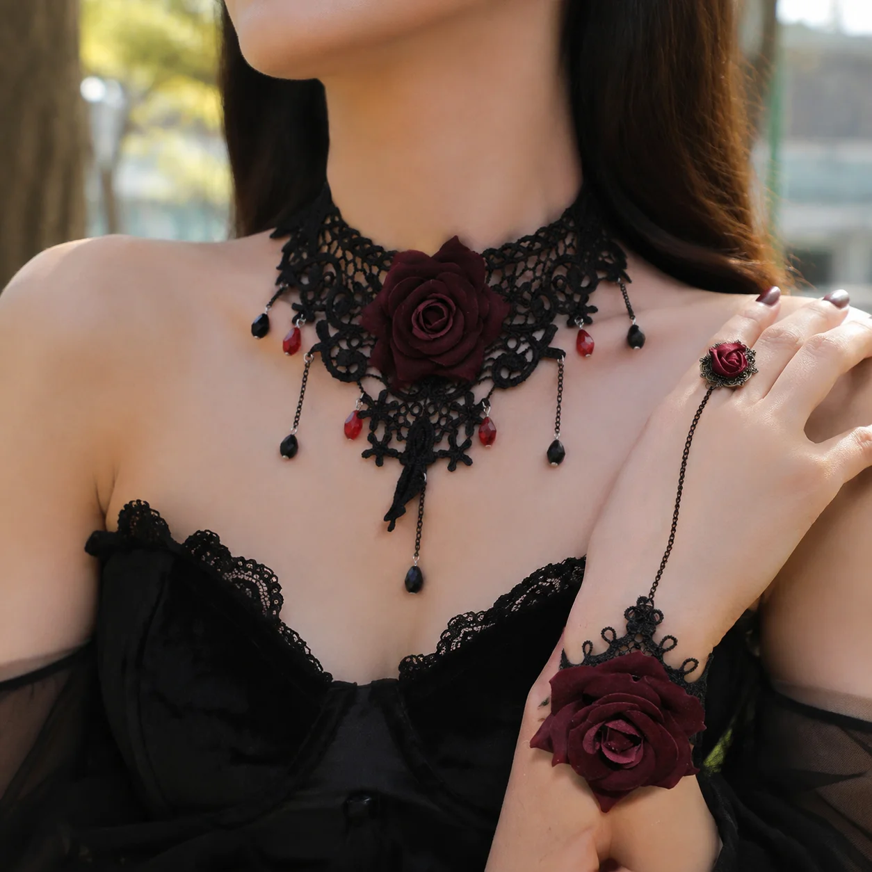 2-Piece Vintage Halloween Lace Choker & Mitten Bracelet Set, Dark Rose Gothic Lace Accessory Kit for Women