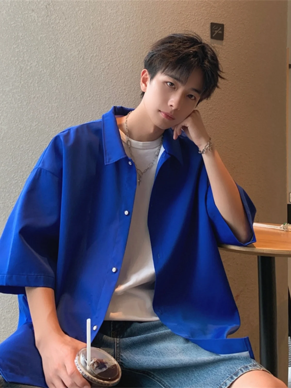 

Klein Blue Men's ort Sve irt Summer American Baroque Sle Trendy Brand f Sve Seven-Five Faionable Men's irt