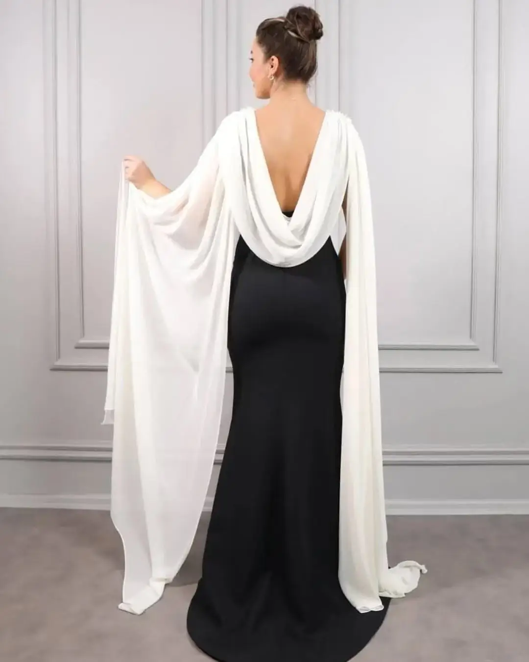Customized Black Arabic Celebrity Dresses Cape Sleeve Floor Length Dubai Red Carpet Evening Dress Prom Gowns Beaded Party Gown