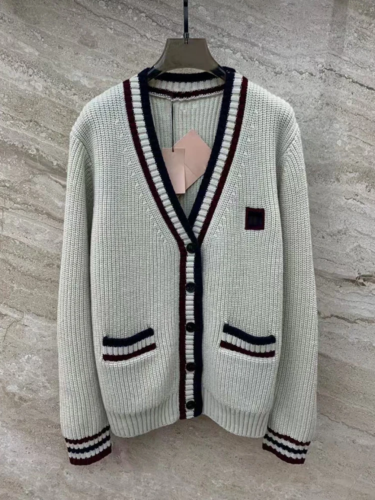 

Vintage color matching V-neck pocket wool casual sweater cardigan 2024 fall women's new fashion all-match loose knit coat