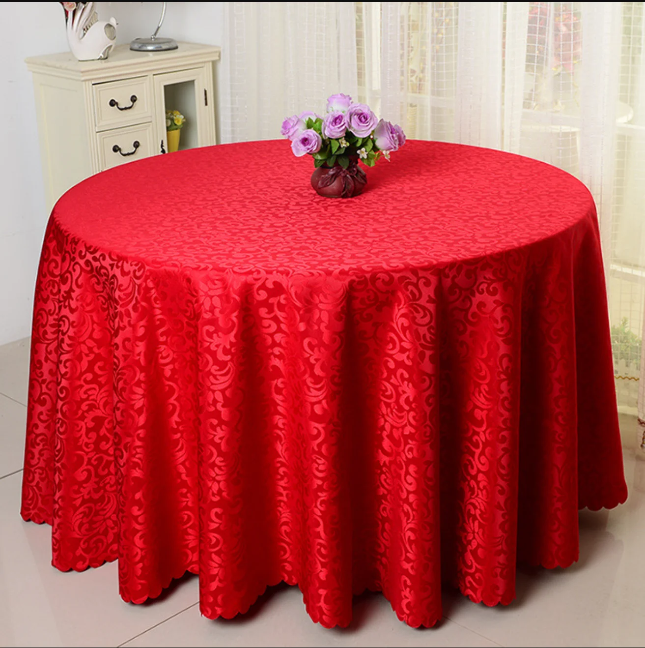 Elegant Fabric Red Round Table Cover with Embossed Pattern Banquet Wedding Party Decoration TableCloth