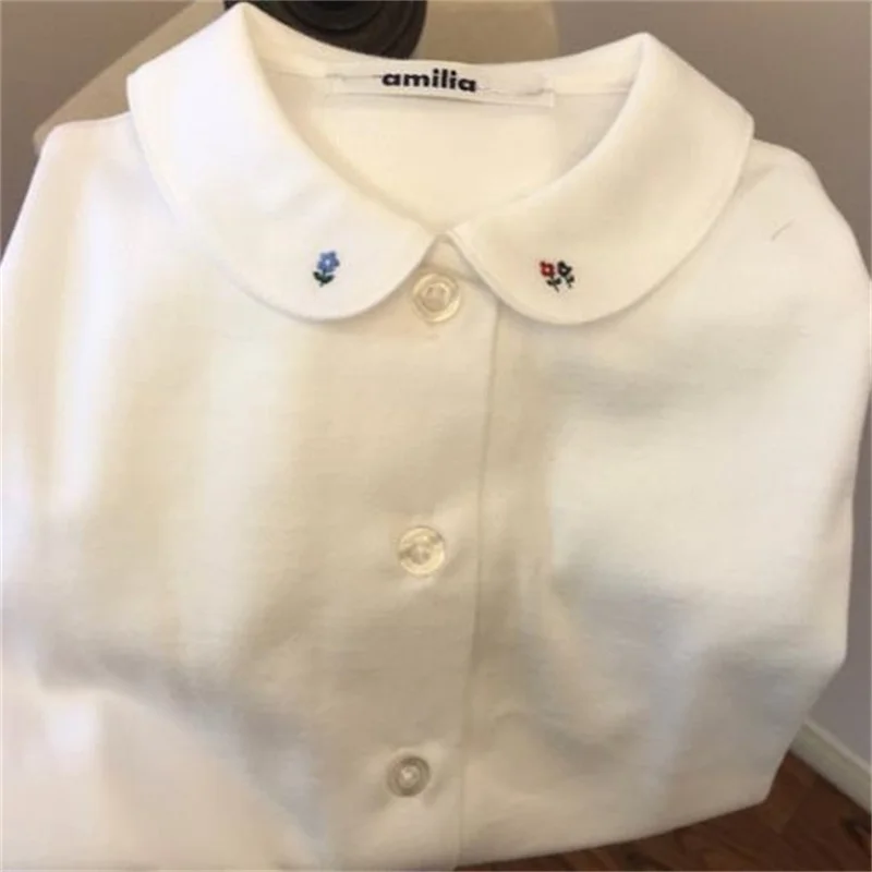 

New children's three flowers embroidered long-sleeved shirt white cotton top girls classic