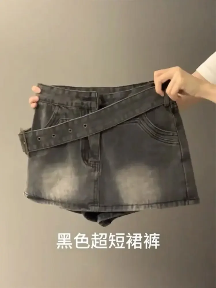 

2025 New Summer Hot Girl Style Fashionable High-end Casual Short-sleeved T-shirt and Denim Shorts 2 Piece Sets Womens Outfits