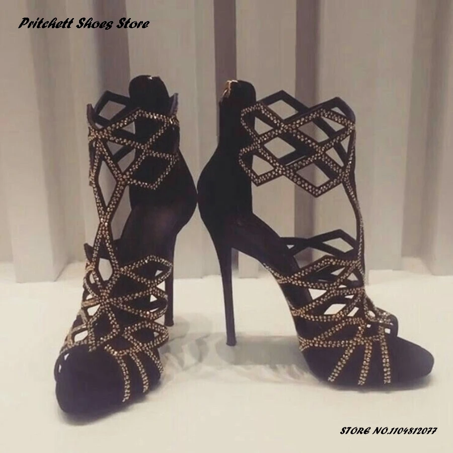 صنادل نسائية بكعب ستيليتو مفتوحة من الألماس مقطوعة بالليزر على الموضة الأوروبية الأمريكية أحذية مجوفة مدببة أحذية الحفلات والتاريخ