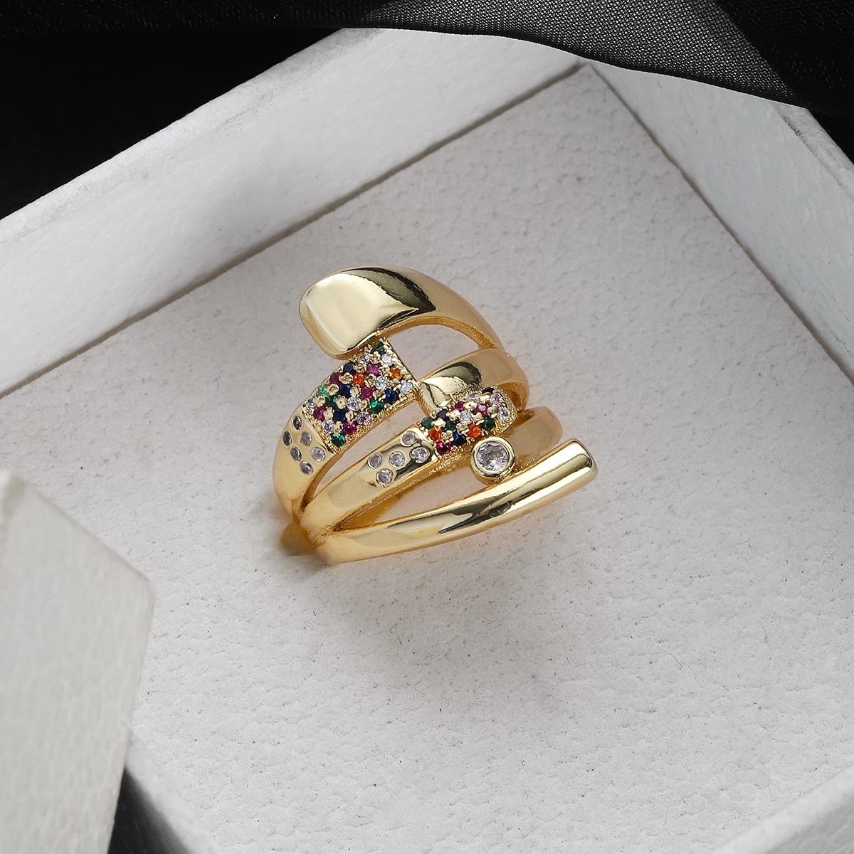 Gold Color Smooth Hollow Geometric Ring for Women Open Multicolor Zircon Crystal Wedding Party Finger Jewelry Gift Trend