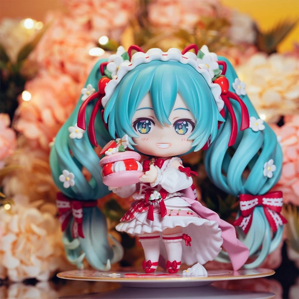 

Kawaii Hatsune Miku Strawberry Cake Nendoroid Figure with Changeable Faces Anime Model Doll Great Gift for Display & Collection