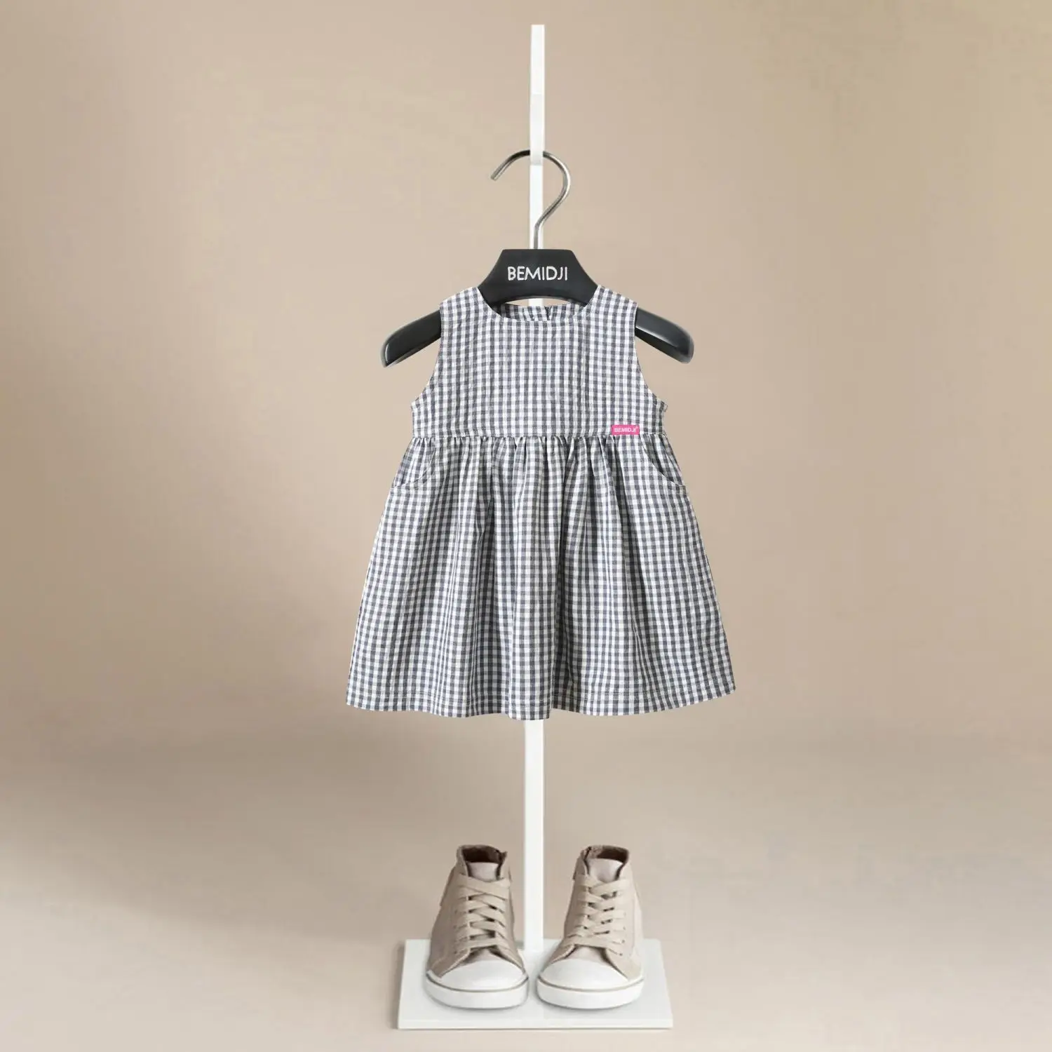 2024 Korean Style Cute Princess Dress Little Kids' New Baby Tartan Skirt Sleeveless Baby Western Style Girls' Children Clothing