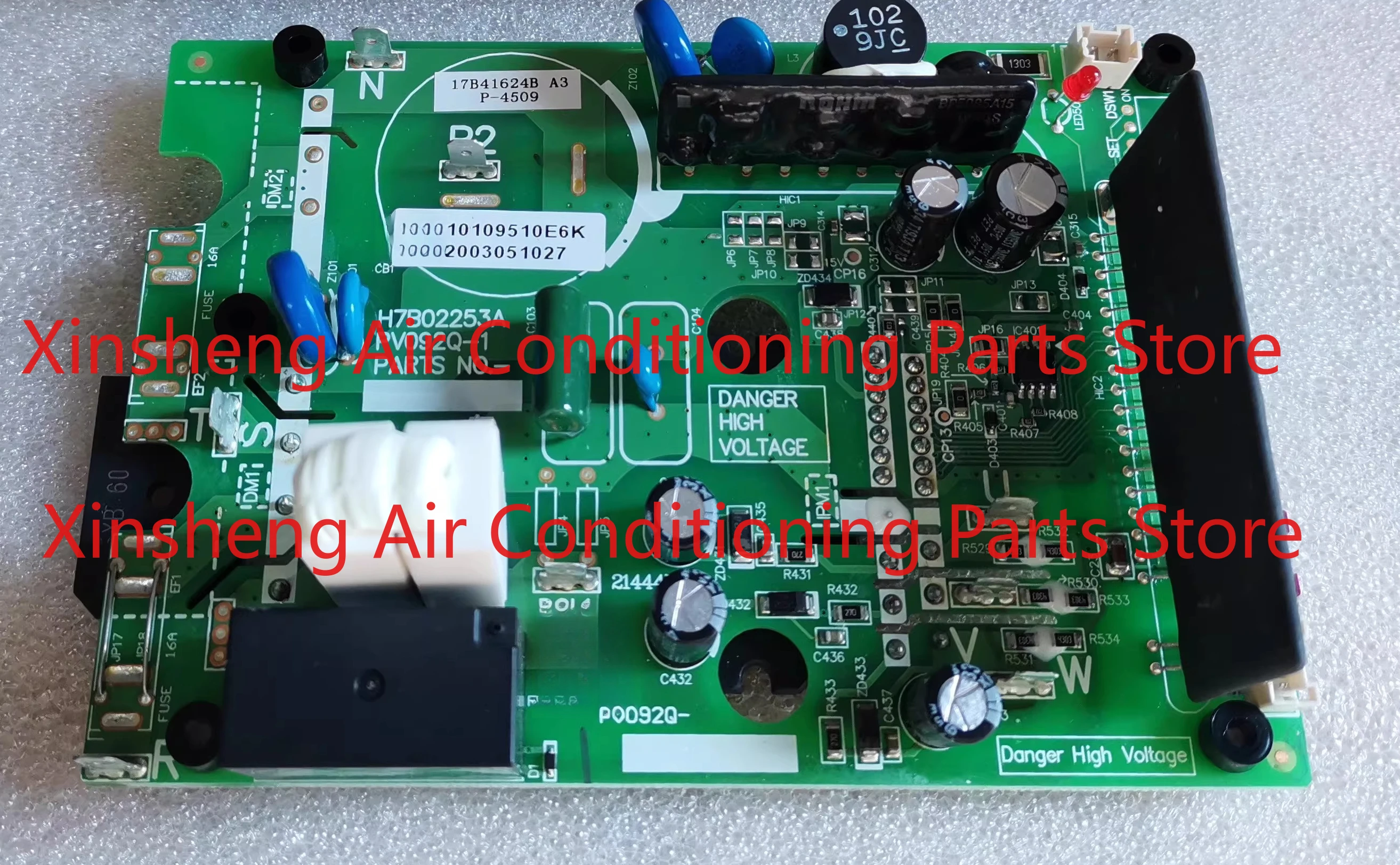 

New for Hitachi central air conditioning fan module board H7B02253A 17B41624B 17B42621A