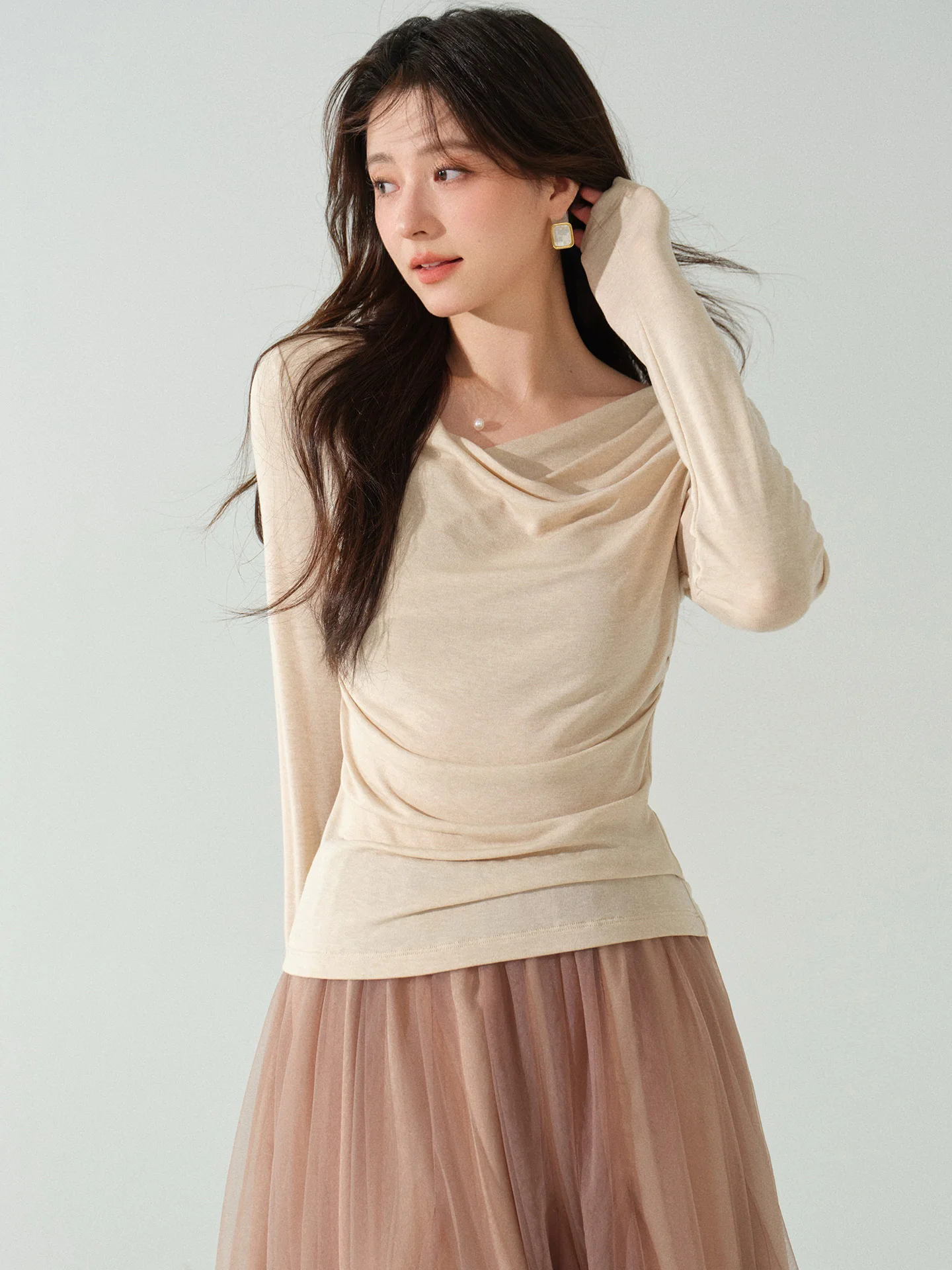 Elegant Slim Fit Long Sleeve T-Shirt Women Autumn Draped Neck Top Chic Waist-Cinching Base Layer Shirt Casual Fashion Pullover