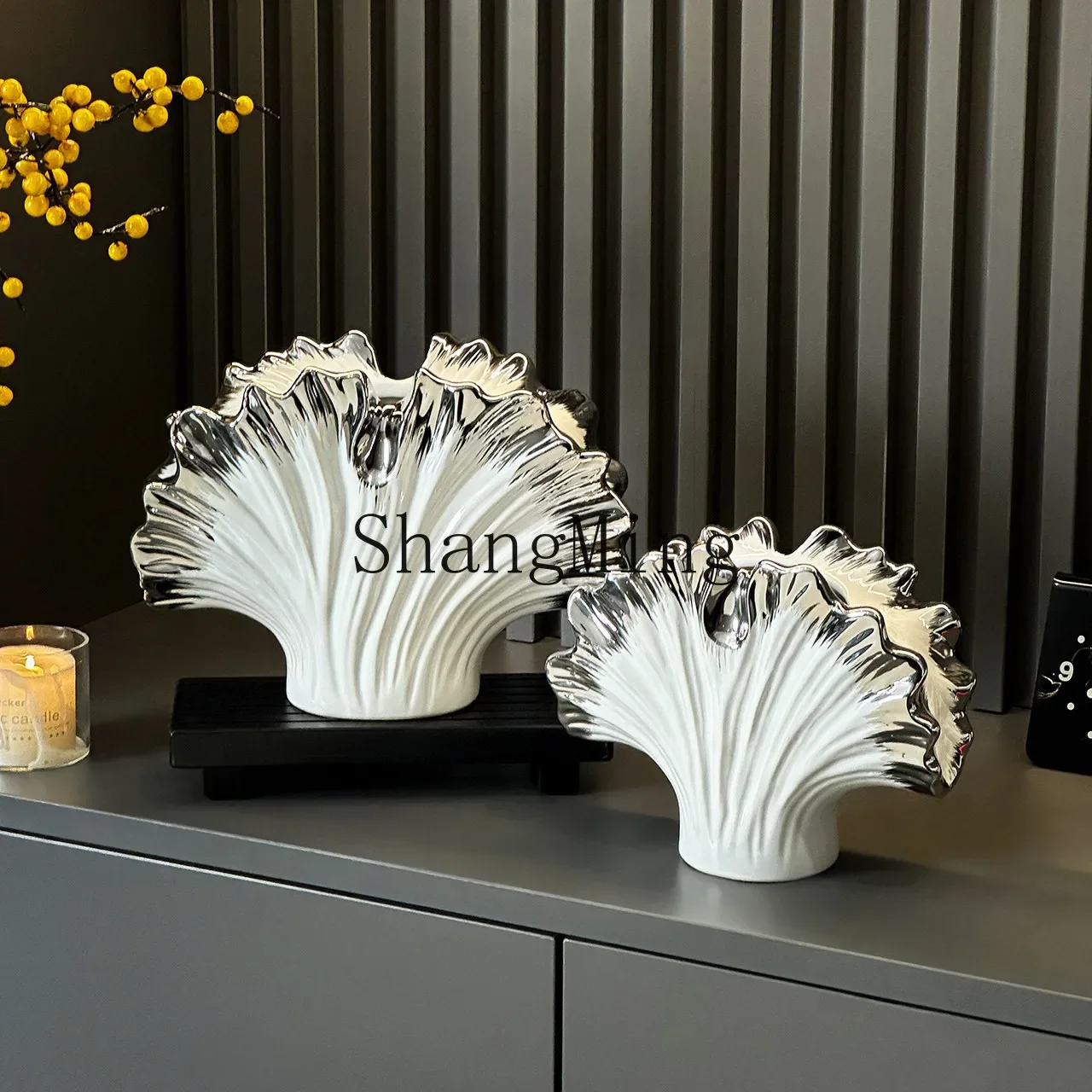 CLL decorative ornament high-end sense niche light luxury high-end home living room entrance wine cabinet TV cabinet ornament