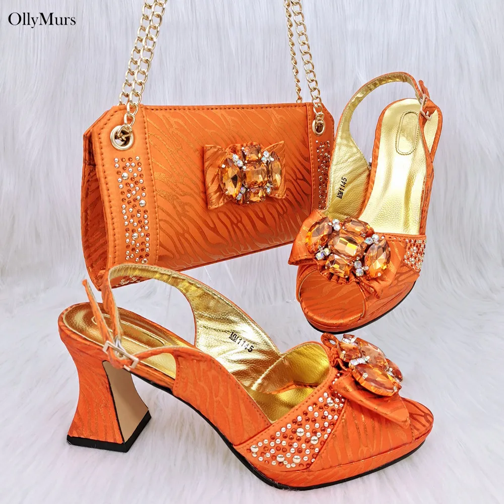 

Fashion Decorated With Rhinestone Shoes And Bag Matching Set Hot Sale Italian Woman Pumps Shoes And Bag For Wedding Party