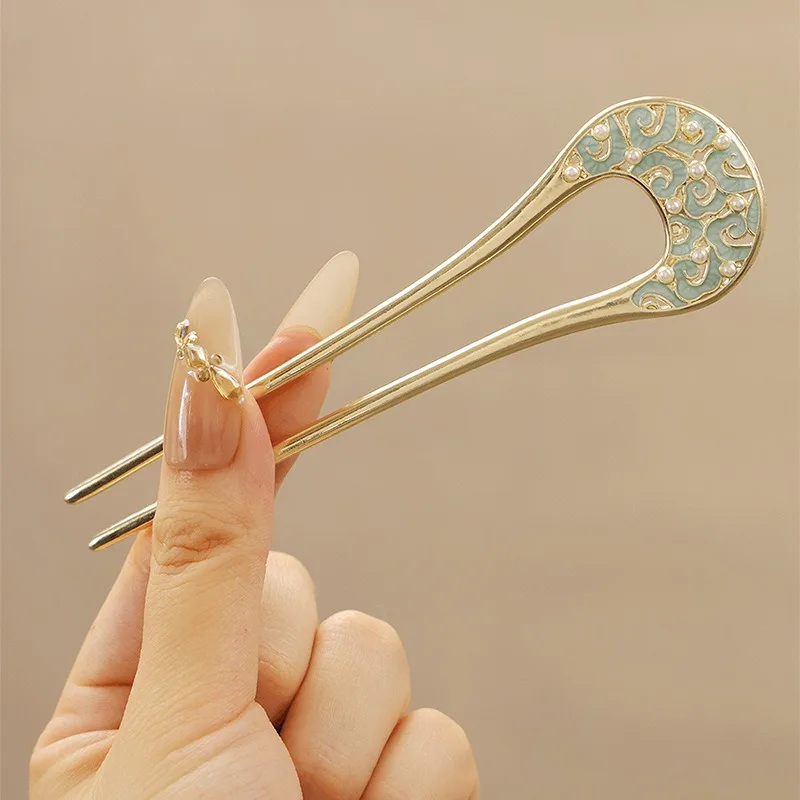

New Chinese Style Imitation Pearl Inlaid Light Green Alloy Disc U-shaped Hairpin Niche High-end Antique Hanfu Hair Accessory