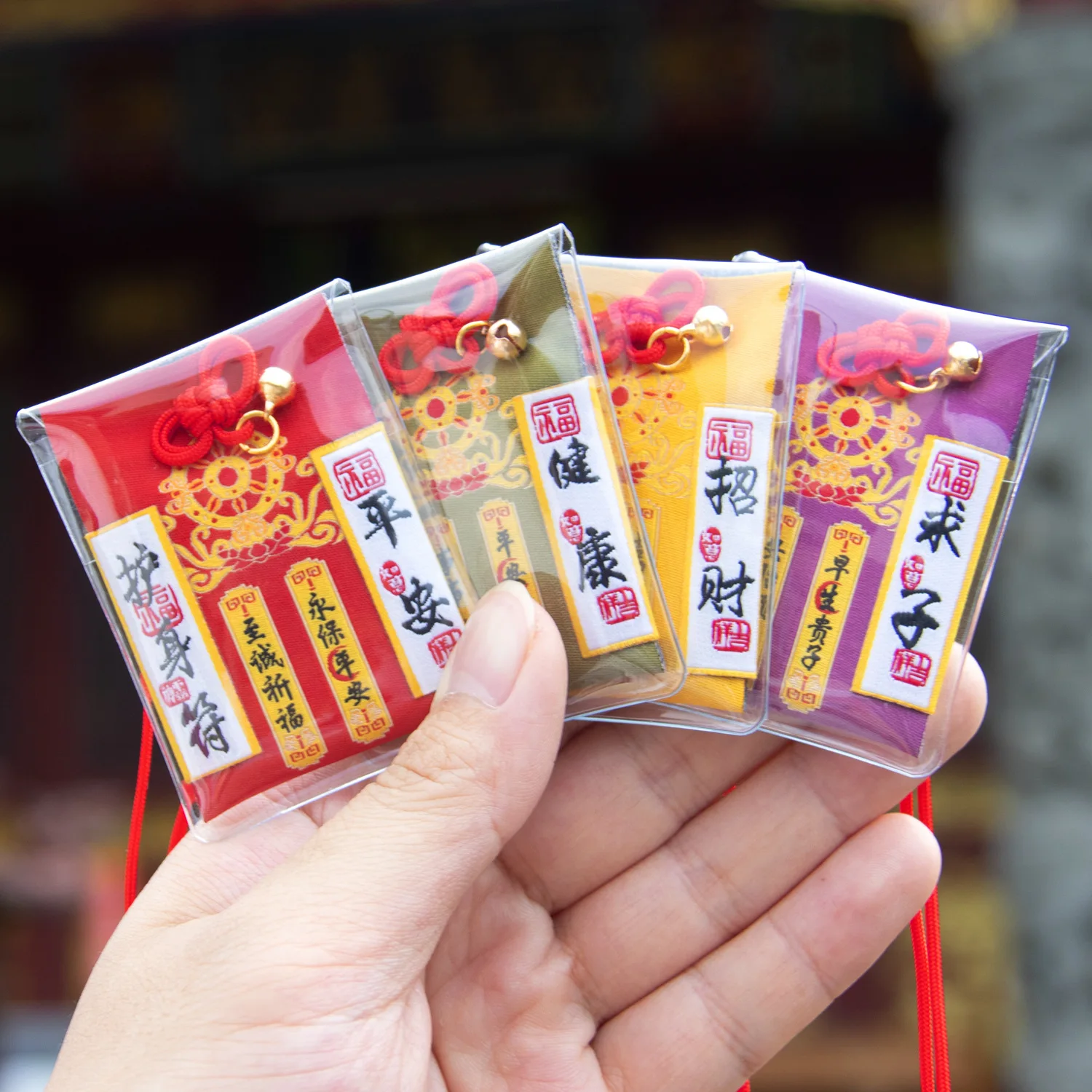 

Putuo Mountain Scenic Area Prays for Blessings Defends Health Benming Charm Amulet Good Fragrant Cart Hanger Lingyin