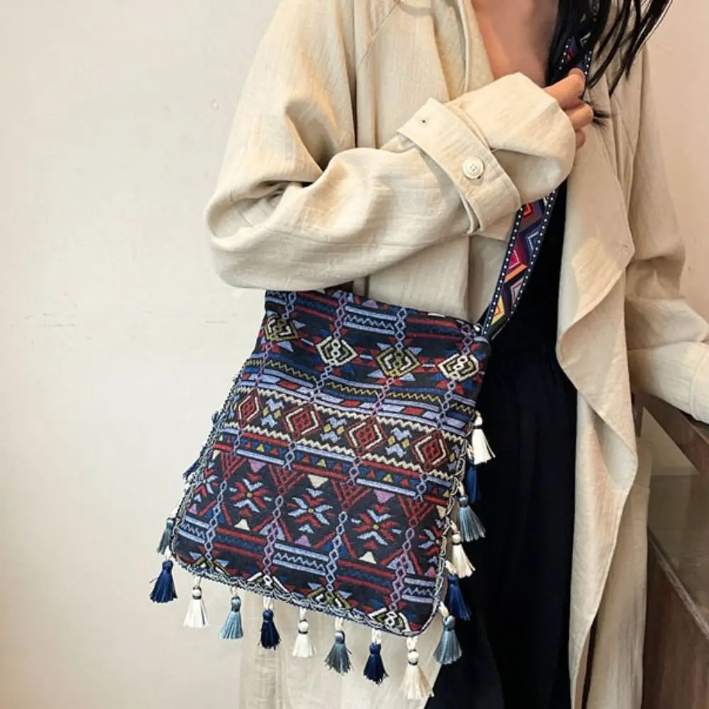 

Casual Large Capacity Ethnic Style Crossbody Bags Woven Geometric Bohemian Tote Bag Vintage Handbag Messenger Bag Travel