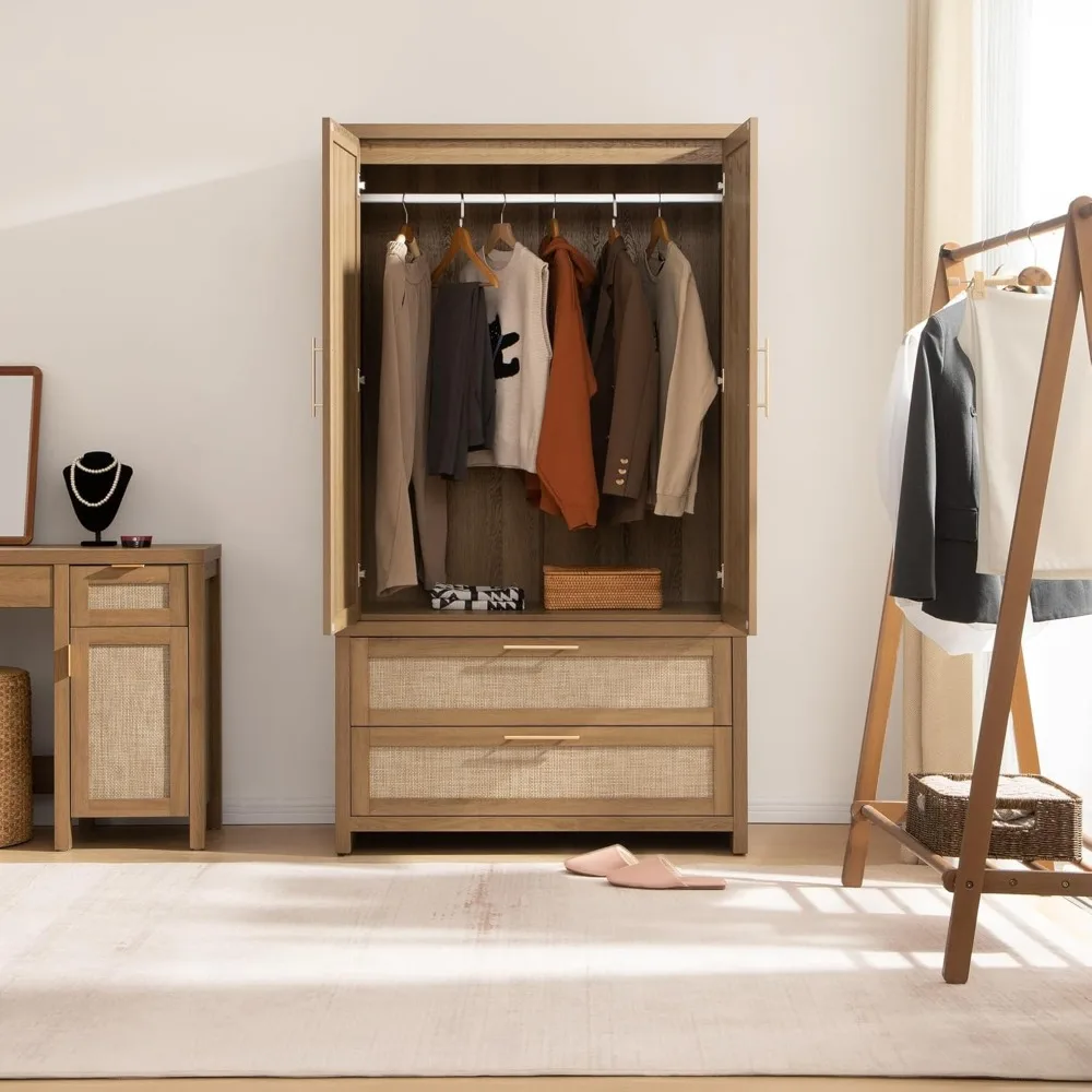 خزانة تخزين كبيرة لخزانة الملابس من الروطان بطول 71 طويلًا مع أبواب وأدراج وقضيب تعليق، منظم على الطراز البوهيمي