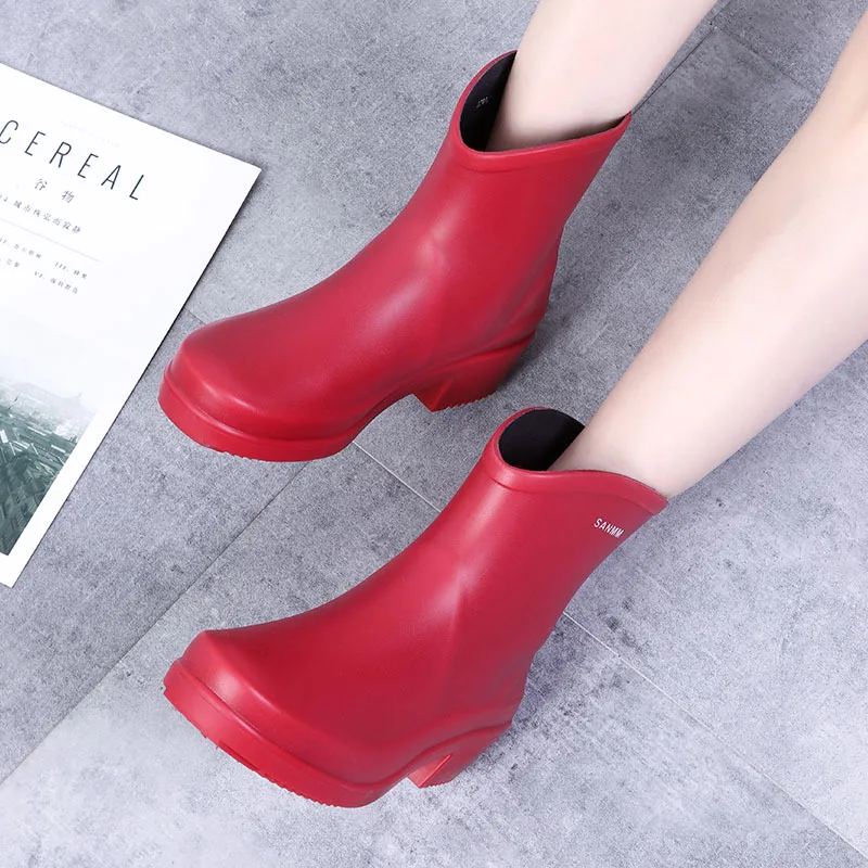 Botas de chuva em PVC com cano curto e salto alto para mulheres, sapatos de borracha impermeáveis, antiderrapantes, água de trabalho, transfronteiriço, moda adulta