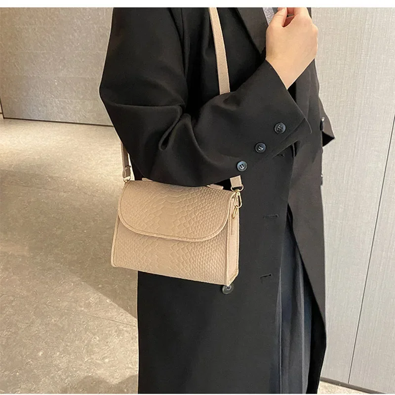 New Korean Fashion Ladies Shoulder Bag Blue Bags for Womens Trend Handbags Retro Designer Luxury Female Totes Handbag for Girls