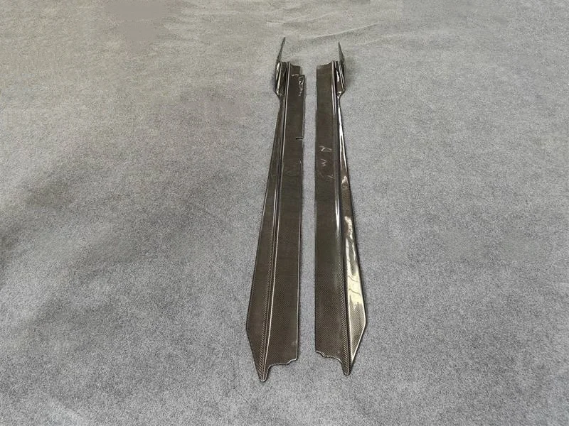 

For Lamborghini Huracan LP610 Body Kit Enhancement with V Style Carbon Fiber Side Skirt Includes Bolts New Extended Design