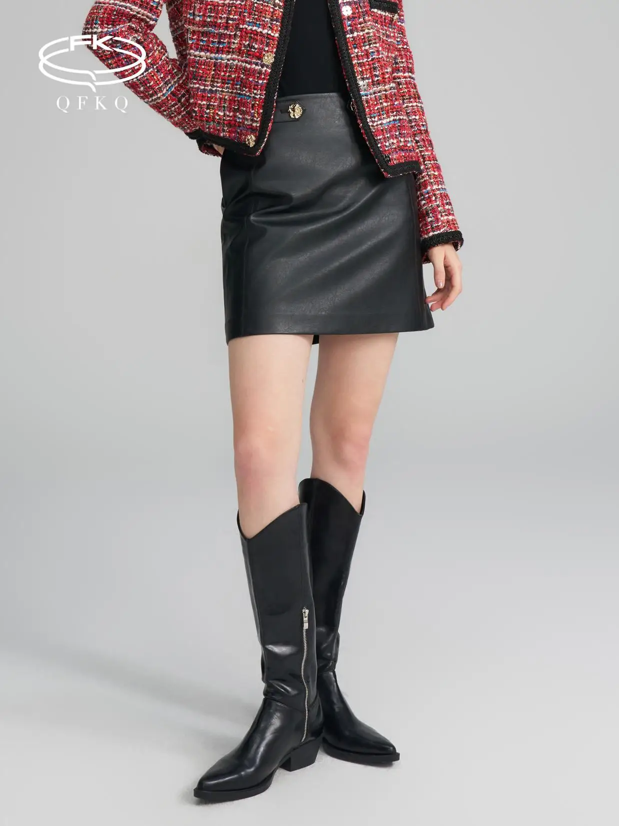 Modern Retro PU Leather Skirt High Waist Slimming A-Line Bla ort Skirt Versatile Spring Summer New Arrival Women's F...