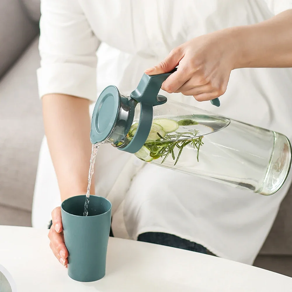

Glass Water Pitcher with Lid and Handle Heat Resistant Glass Carafe Pitcher Beverage Dispenser Kettle Dispenser Water Pitcher