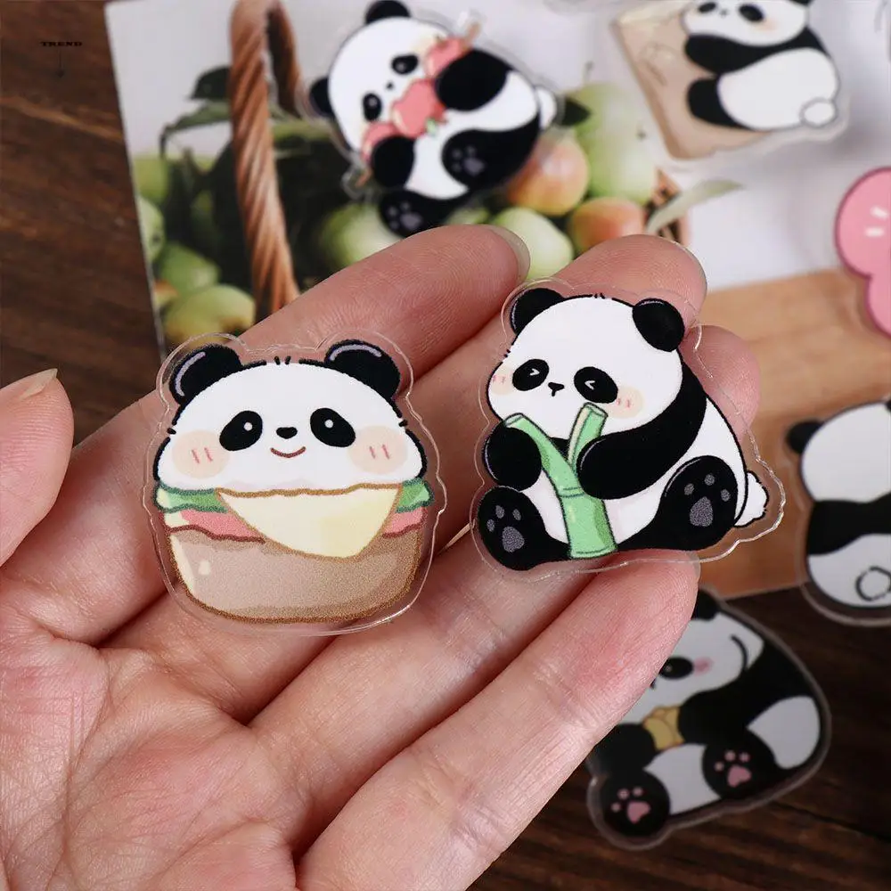 

Fashion Panda Acrylic Panda Pin Bear Cute Flower Panda Brooch Breastpin Cartoon Animal Badge Backpack Decor