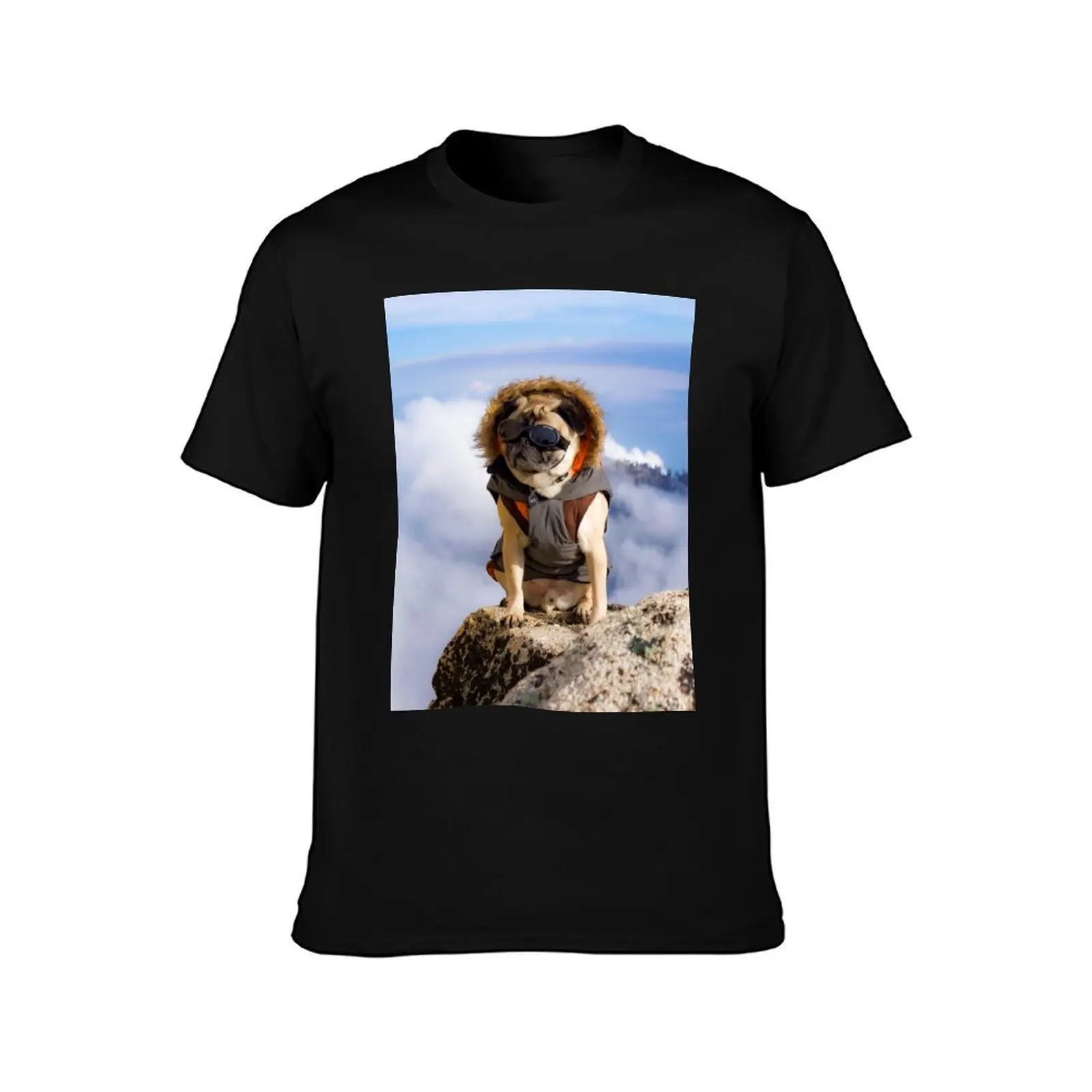 Mack the Mountain Climbing Pug T-Shirt Casual Trendy Streetwear Tee Shirt T-Shirt