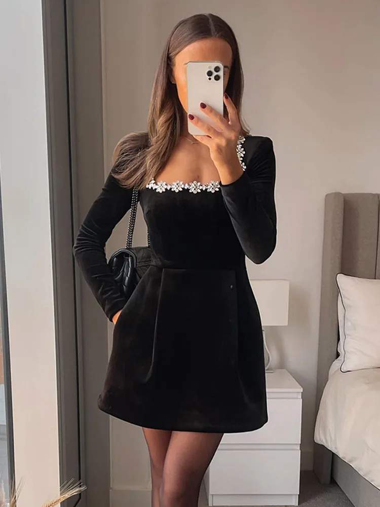 Women Black Rhinestone Decor Velvet Mini Dress Elegant Square Neck Long Sleeve High Waist A-line Dresses Lady Evening Party Gown