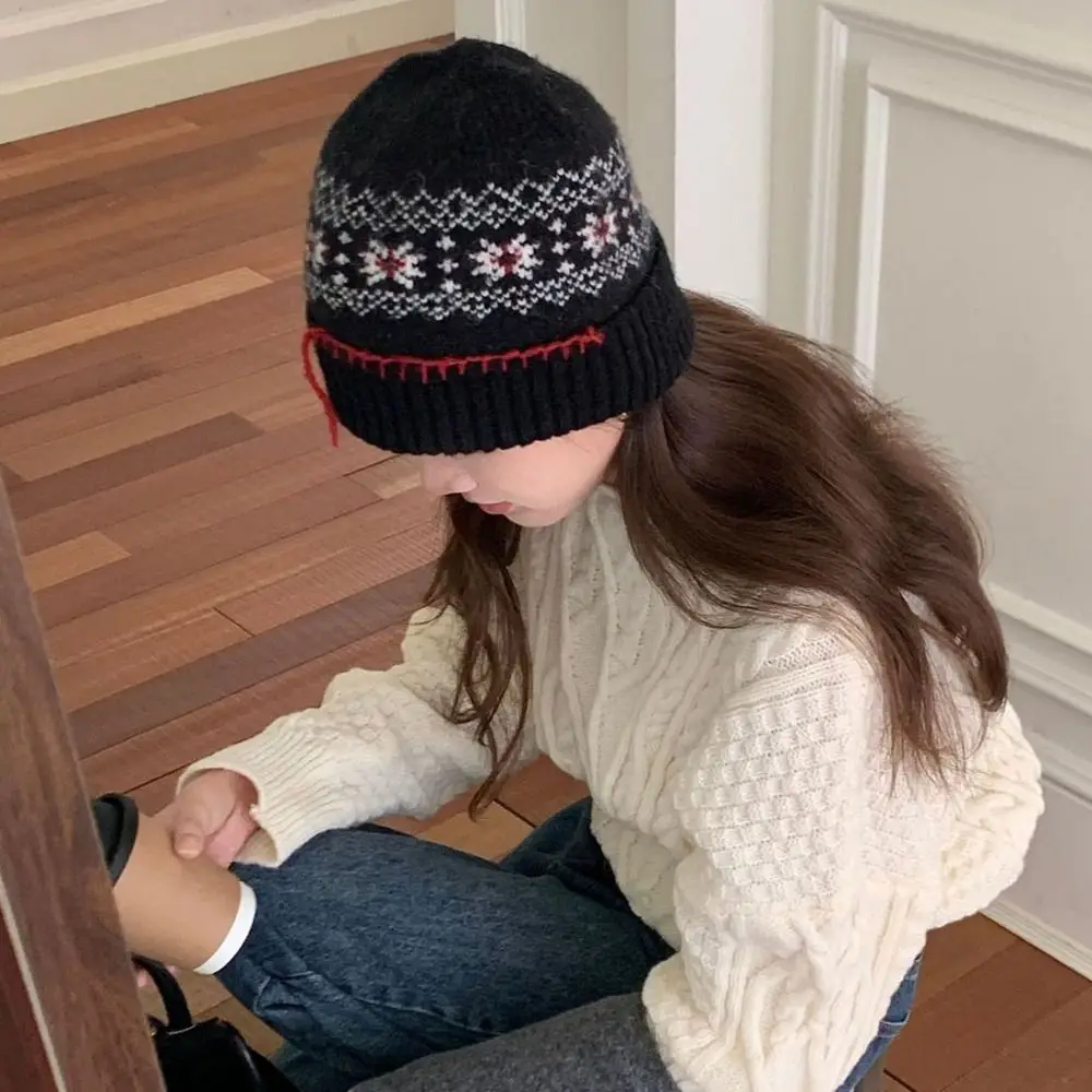 

Casual Woolen Knitted Pullover Hat Keep Warm Coldproof Jacquard Woolen Hat Ear Protection Polyester Beanies Cap Outdoor