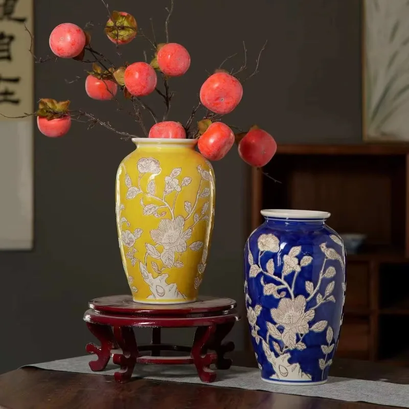

Chinese antique ceramic flower decorative vase Fancy glazed glossy white finished product Transparent ceramic vase