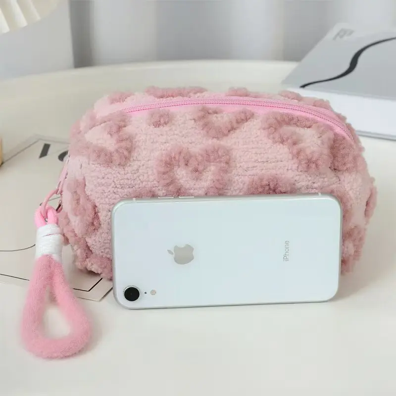 حقائب مكياج قطيفة مع مقبض حقيبة تخزين مستحضرات التجميل الناعمة للسفر، حقيبة محمولة لتنظيم طباعة الحب، حقيبة بمقبض لطيف