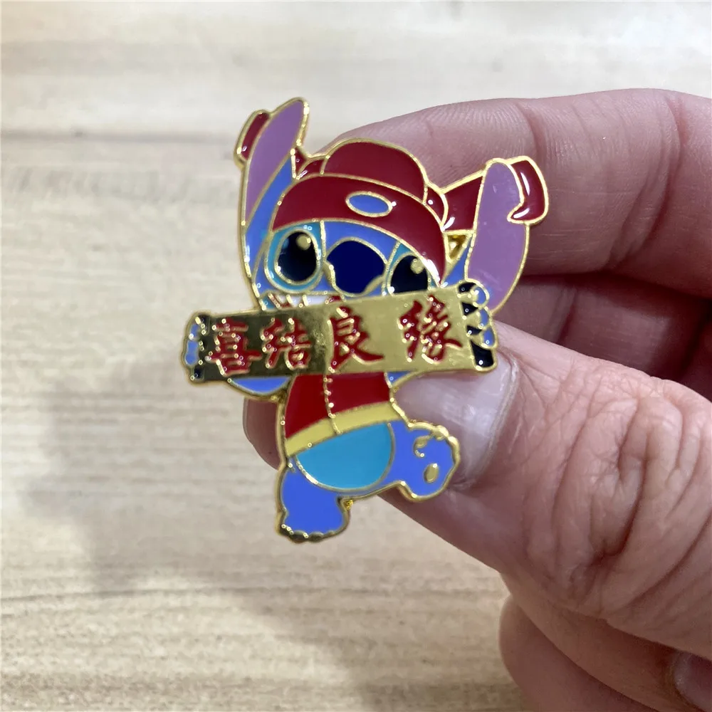 Disney Pins Creative Stitch Chinese Style Dress Up Lilo & Stitch Badge Pattern Metal Emblem Brooches Fashion Women Accessories