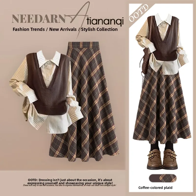 

Casual Knitted Vest irt And Plaid Skirt Tee-Piece Set for Women Autumn Faion Ensemble Reduces Age Flatters Figure
