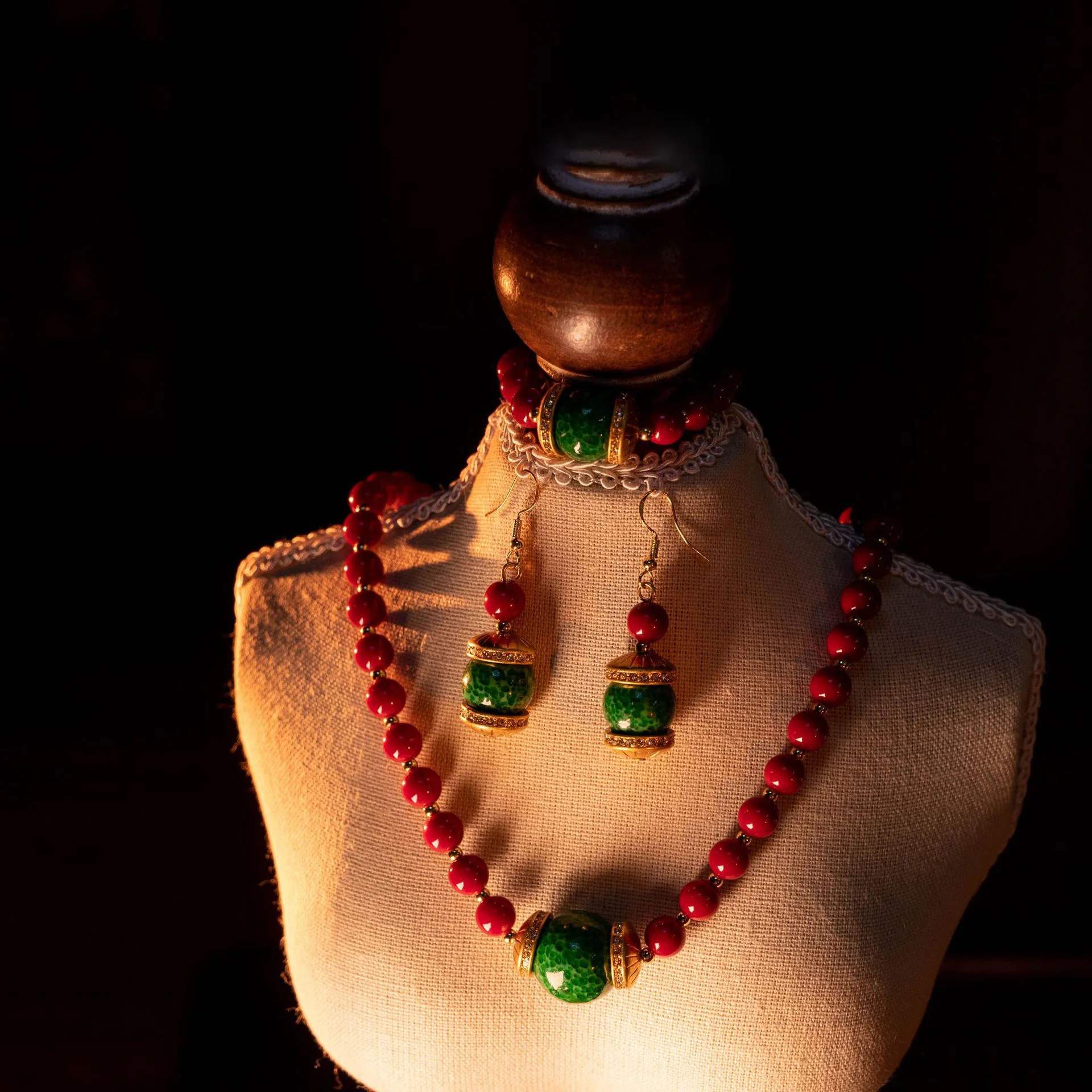 Vintage red yarn beads with green glass necklace bracelet earrings  for women‘s girl party gift jewlry whosale